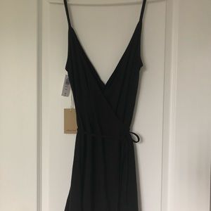 NWT Aritzia Wilfred Free Mystic Dress Black